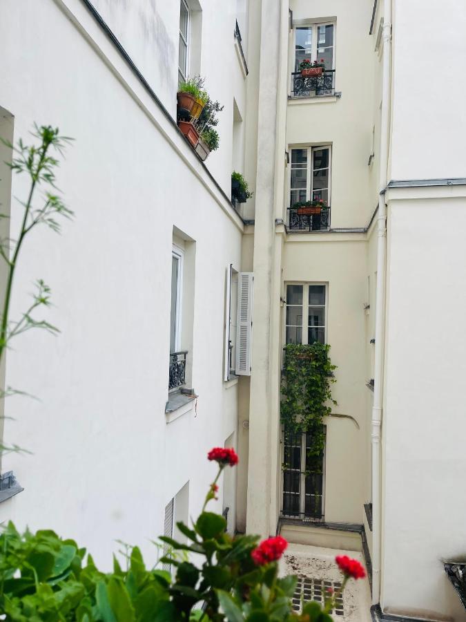 Le Nid Douillet De Patricia Daire Paris Dış mekan fotoğraf